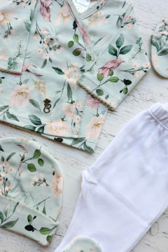 AJUAR 4 PIEZAS RECUERDOS ACQUA: BATITA, RANITA, GORRO Y MITONES (BROSETA-FO) - comprar online