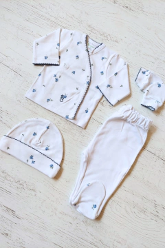 AJUAR 4 PIEZAS ROSITAS AZUL : BATITA, RANITA, GORRO Y MITONES (BROSETA-F21) - comprar online