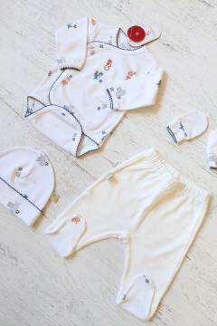 AJUAR 4 PIEZAS FUTBOL BLANCO PIMA: BODY, RANITA, GORRO Y MITONES (BROSETB-GR) - comprar online