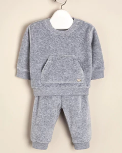 CONJUNTO PLUSH DE ALGODÓN DE BUZO CANGURO Y PANTALÓN LONDON - MAGDALENA ESPÓSITO (ME46040407)