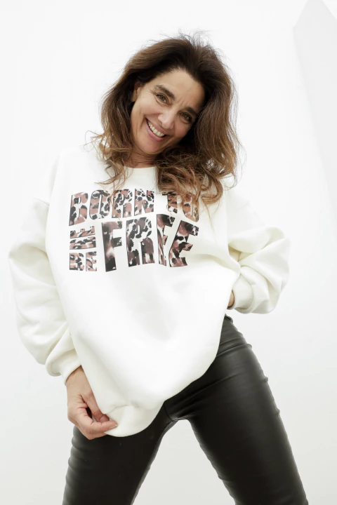 Buzo FRIZA Over BE FREE Crudo (XL/XXL] - AW25 - comprar online