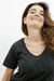 Imagen de Remera V Basic FLAME PREMIUM (4 Talles) Black