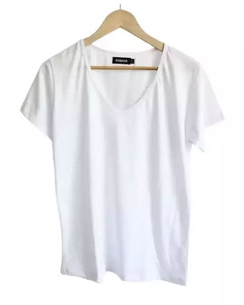 OUTLET SIN CAMBIO Remera V BASIC WHITE PREMIUM M/L