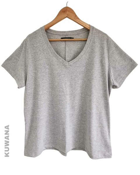 Remera V Essencial PREMIUM Oversize (XL) Melange Claro