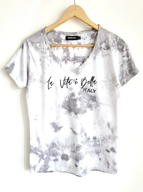 OUTLET SIN CAMBIO Remera V Batick VITTA PREMIUM M