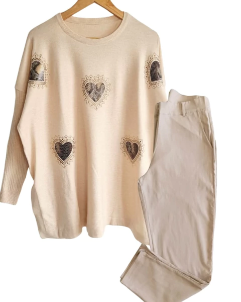 SET OFFICE SAND Pant Elastizado + MAXI Sweater BREMER LARGO LOVE PRINT - comprar online