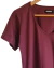 Imagen de Remera V Basic Bordeux Essencial PREMIUM (4 Talles) AW25