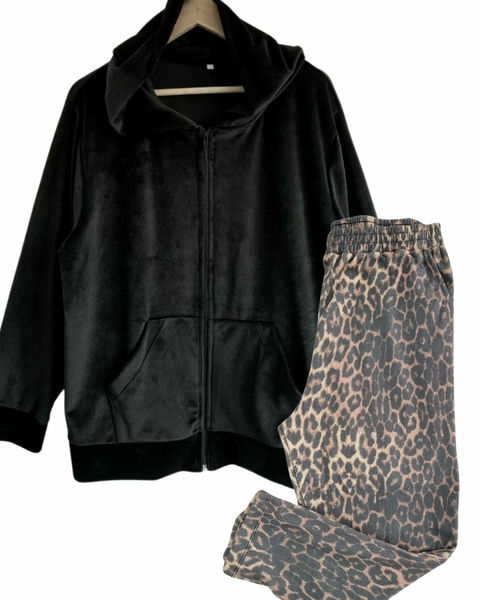 SET OVER XXL Campera PLUSH + Babucha WAFLE VALVIN PRINT BEIGE (44 al 50) - comprar online