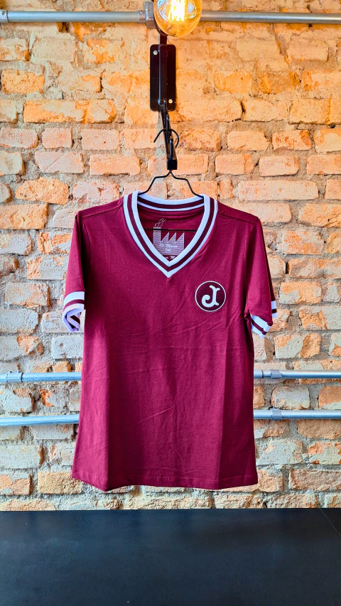 Anos 70 c/ escudo bordado - Feminina