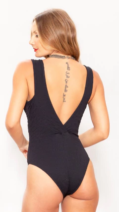 ENTERA SALLY/ BLACK - Juliana Vásquez*