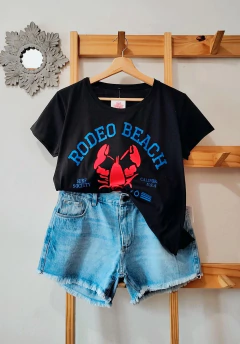 REMERA ESTAMPADA