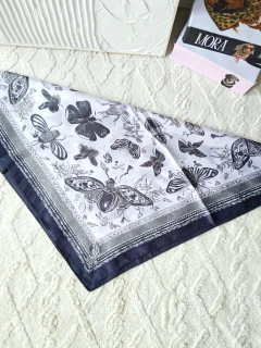 PAÑUELO 70X70 - comprar online