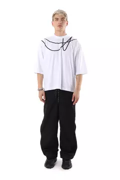 REMERA BOXY WIRED en internet