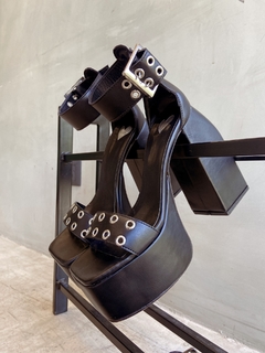 BELINDA ROCK PLATFORMS BLACK en internet