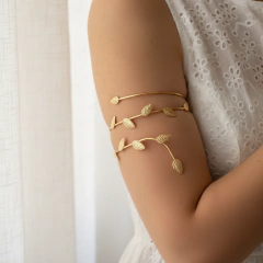 Brazalete con hojitas acero dorado