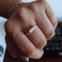 Anillo con bolitas y barrita para grabar Plata 925 - comprar online