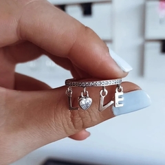 Anillo "LOVE" con micropave y cubic corazón Plata 925