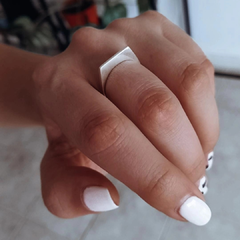 Anillo cuadrado barrita Plata 925