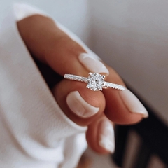 Anillo cubic redondo engarzado con micropave Plata 925