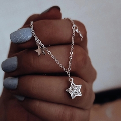 Cadena 45/50 cm con estrellitas alrededor Acero blanco