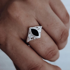 Anillo negro con hojitas y florcitas Plata 925 - comprar online