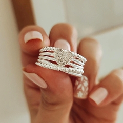 Anillo ancho quintuple con bolitas y corazón micropave Plata 925