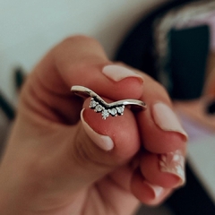 Anillo en "V" con cubics engarzados Plata 925 - comprar online