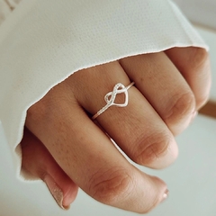 Anillo corazón entrelazado con micropave Plata 925 en internet