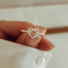 Anillo corazón entrelazado con micropave Plata 925