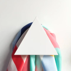 Perchero Triangulo - El Nido - Tienda de Objetos