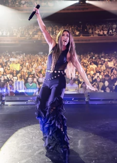 PANTALON volados dobles *PRE ORDER* - comprar online