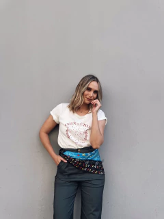 Remera Chin Chin Estampa Roja - comprar online