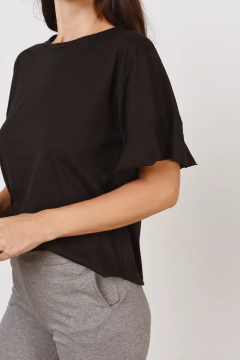Remera Crisantemo en internet