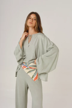Blusa Francisca Oliva en internet