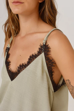 Musculosa Frida Verde en internet