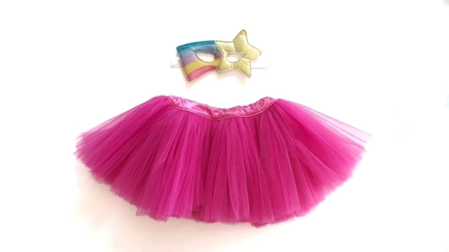 Kit unicornio arcoíris tutu, capa y antifaz de Tienda Tertulia Disfraces — imagen 5