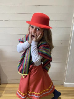 Disfraz Coya. Carnavalito. Atuendos Patrios. Poncho y Gorro - Tienda Tertulia Disfraces