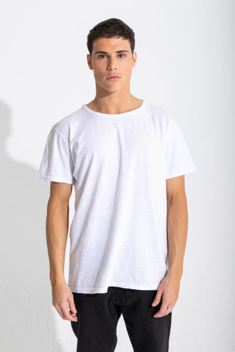 REMERA HOPPER WHITE