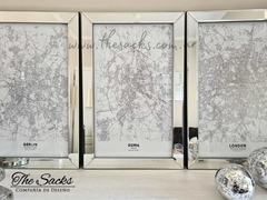 Set x3 cuadros Maps 37x57cm - comprar online