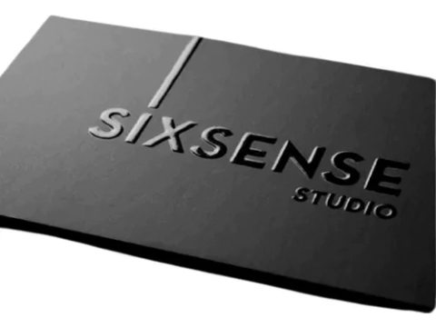 Cartões de Visita Laminação e Verniz localizado em ALTO RELEVO + BORDA COM COR - comprar online