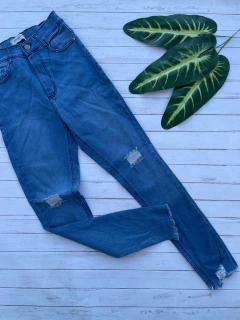 JEAN YES ROTURAS CLARO