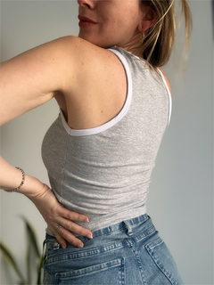 Imagen de musculosa prusia