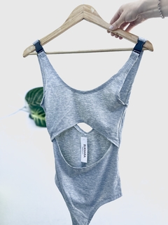 BODY BROCHE