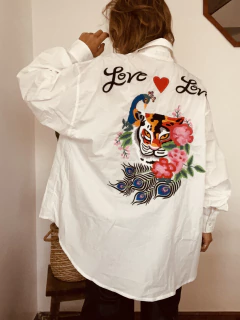 Camisa Love en internet