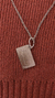 Collar Libro The Handmaid´s Tale Margaret Atwood - Alpaca o Bronce - Cadena de 50 cm - "El cuento de la Criada" en internet