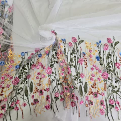 Tecido Tule Branco Bordado no Barrado com Flores 2 na internet