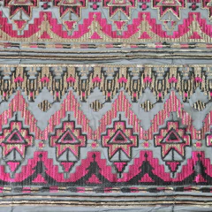 Tecido Tule Bordado com Paetê Étnico Bronze e Pink - Tecidos Baratos - Compre e receba em casa.