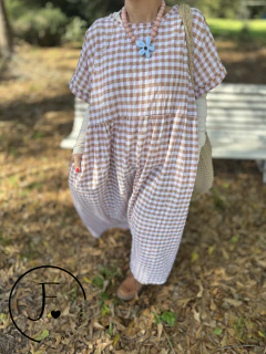 Vestido · Flora · oversize super amplio Largo Cuadrille Vichy Camel - comprar online