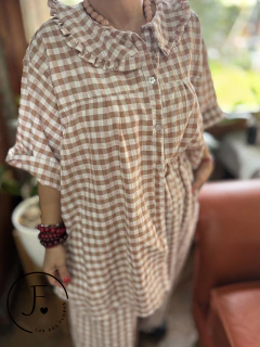 Blusa • Pollença Inesita.• Camel , cuello del AmoR mangas cortas - Las Dos Floras ♡ 