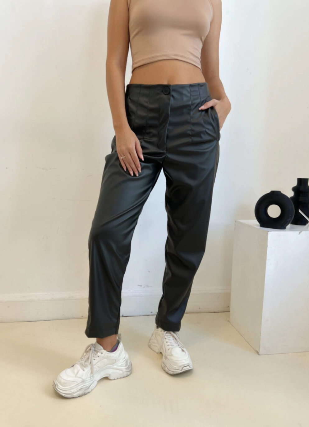 Pantalón cuerina